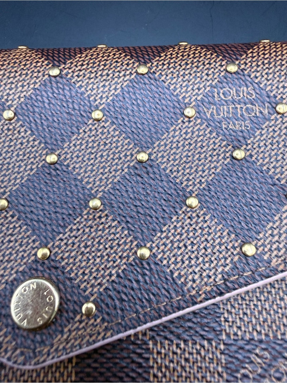 Louis Vuitton Limited Edition Studded Sarah Wallet DE Rose Ballerine Pristine